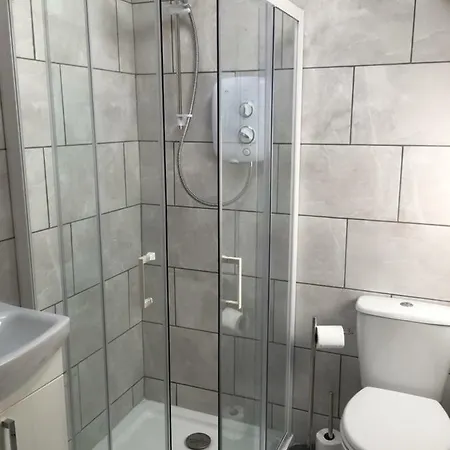 Beachcomber בית נופש באליקונילי